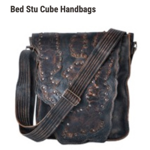 Bed Stu Studded Distressed Leather Rare Vintage Cube Style Crossbody Flap Bag - Picture 1 of 16
